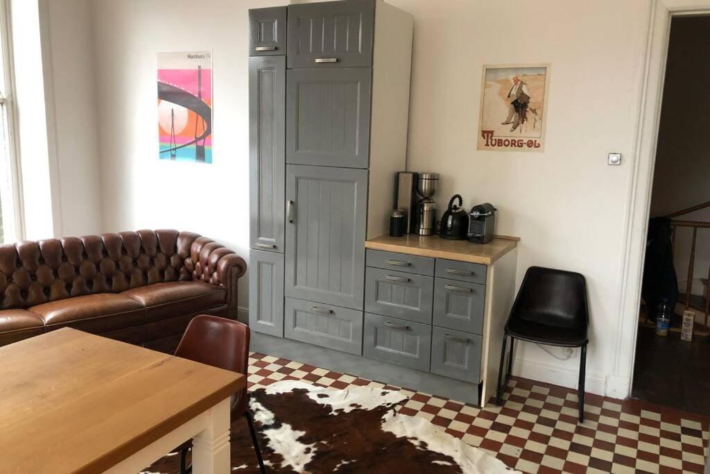 Grosszuegige 185M2-Altbauwohnung In Bestlage 7Zimmer-2Baeder-2Kuechen-2Wcs Hamburg-Harburg Buitenkant foto