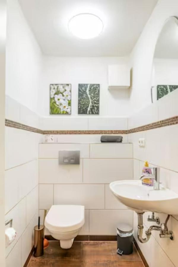 Grosszuegige 185M2-Altbauwohnung In Bestlage 7Zimmer-2Baeder-2Kuechen-2Wcs Hamburg-Harburg Buitenkant foto
