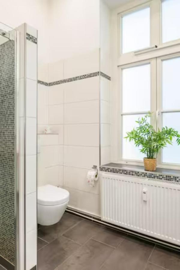 Grosszuegige 185M2-Altbauwohnung In Bestlage 7Zimmer-2Baeder-2Kuechen-2Wcs Hamburg-Harburg Buitenkant foto